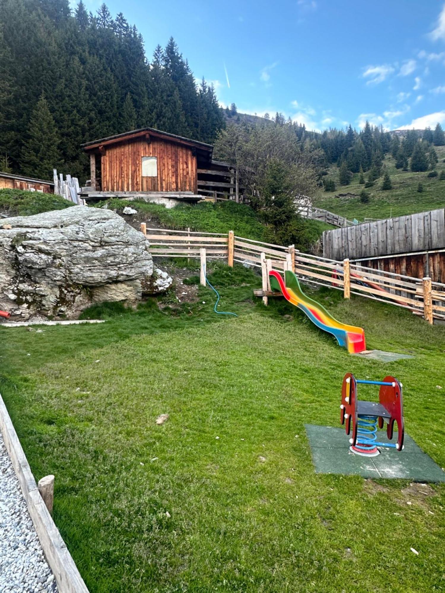 Hotel Peer Alm Navis Exterior foto
